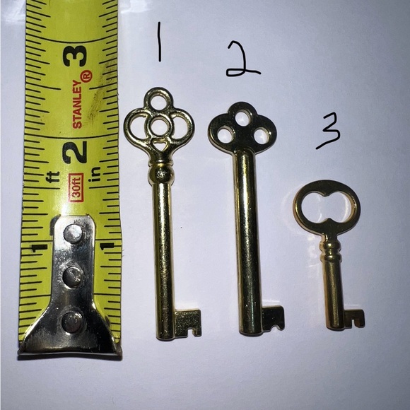Vintage Inspired Brass Skeleton Keys - Set of 3 - Picture 1 of 2